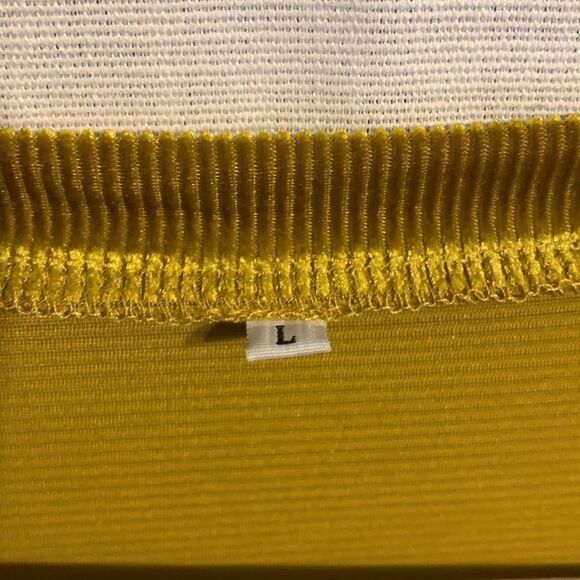 NWOT Large Velvet-like V-neck longsleeve top - Picture 5 of 8